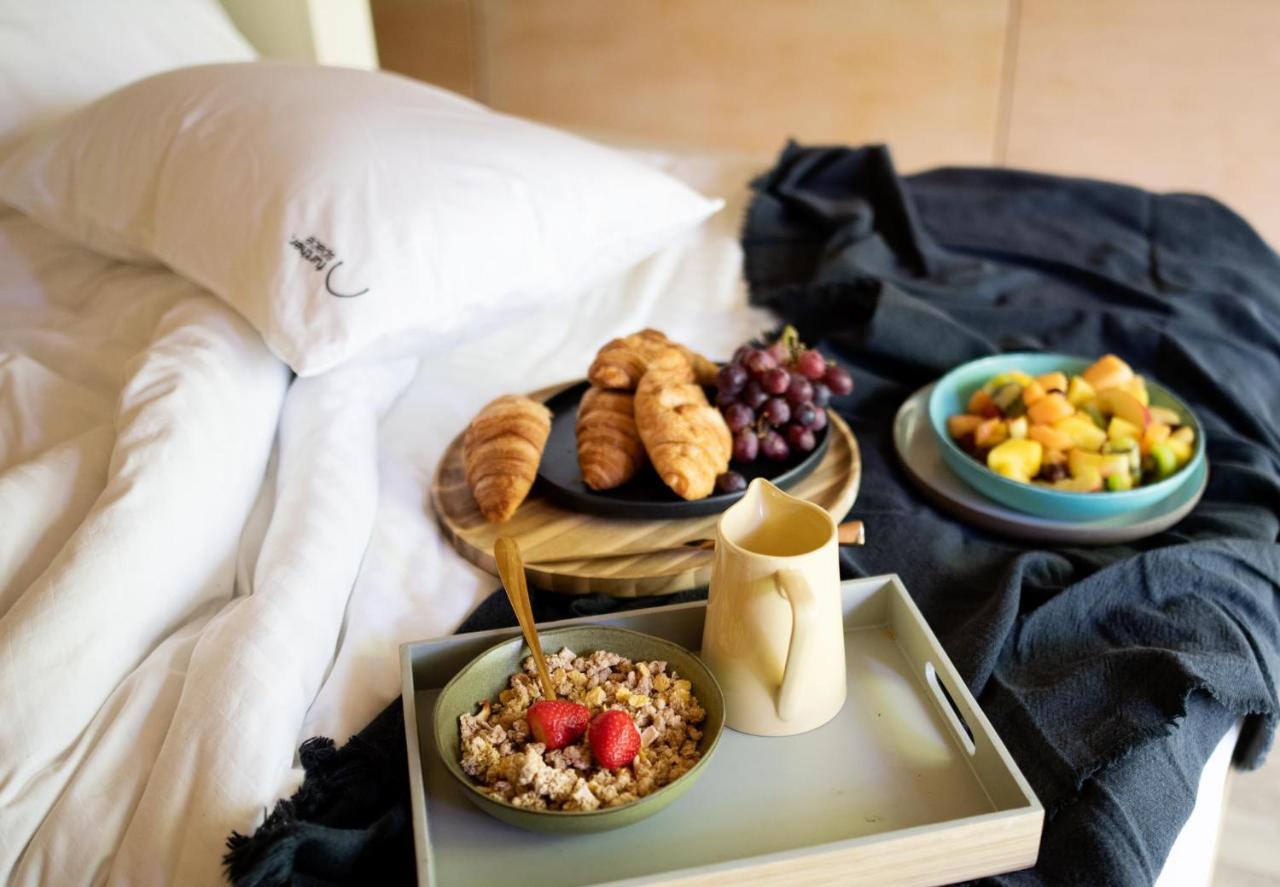 Luxe tent Kinelarty Luxury Glamping Pods *